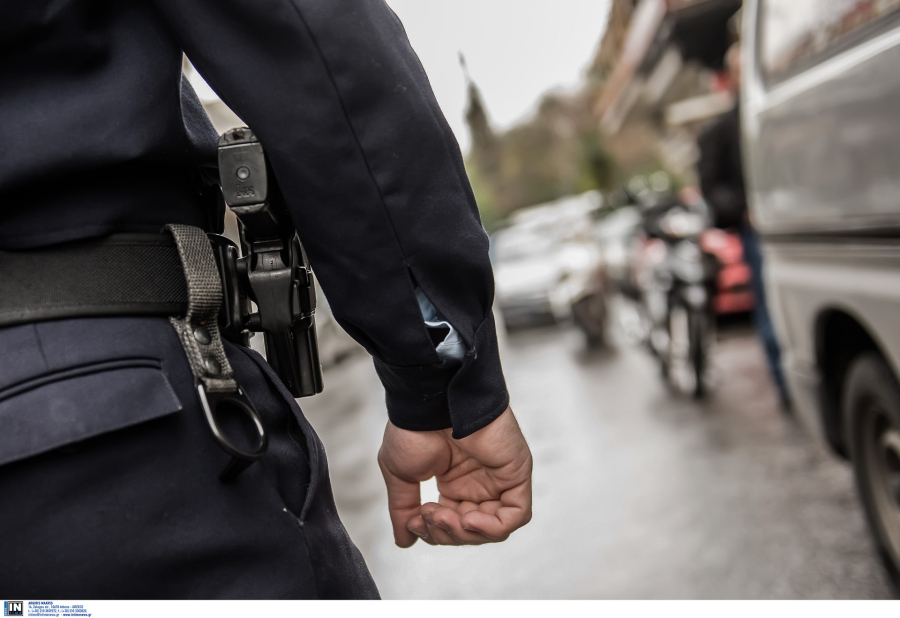 ΕΛΑΣ: Σε διαθεσιμότητα ο αξιωματικός που συνελήφθη για δωροληψία στη Ζάκυνθο