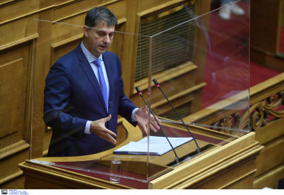 Κορονοϊός: Σε καραντίνα ο υπουργός Τουρισμού Χάρης Θεοχάρης, ήρθε σε επαφή με κρούσμα