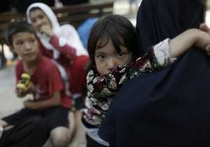 Έντονη ανησυχία του ΟΗΕ για τα περιστατικά βίας κατά μεταναστών