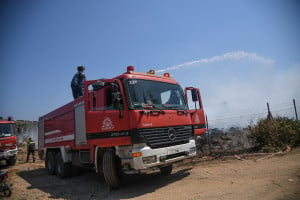 Μαίνεται η φωτιά στη Μάνη - Εκκενώνονται οικισμοί