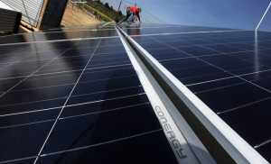Στάσιμες οι επενδύσεις σε Ανανεώσιμες Πηγές Ενέργειας
