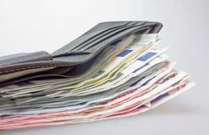Αγρίνιο: Οδηγοί ταξί βρήκαν και παρέδωσαν πορτοφόλι με 3.500 ευρώ