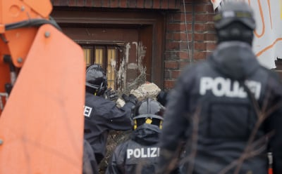 Πυροβολισμοί με δύο τραυματισμούς κοντά σε δημοτικό σχολείο της Γερμανίας