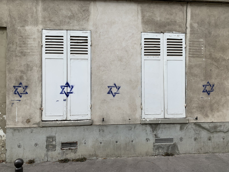Αντισημιτική στοχοποίηση στους δρόμους του Παρισιού που θυμίζει σκοτεινές εποχές