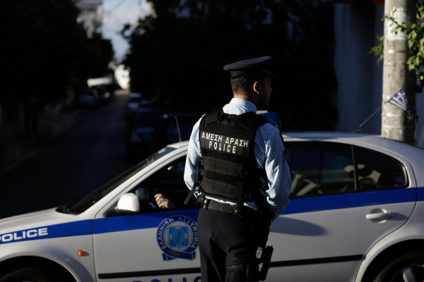 Προφυλακίστηκε αστυνομικός για υπεξαίρεση - «μαμούθ» 400.000 ευρώ
