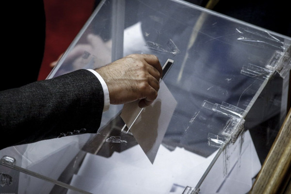 Δημοσκόπηση - Εθνικές εκλογές: Προβάδισμα 9,1 μονάδων της ΝΔ έναντι του ΣΥΡΙΖΑ