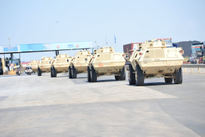 Ο Στρατός παρέλαβε άλλα 90 τεθωρακισμένα οχήματα από τις ΗΠΑ