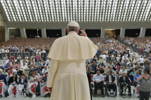 Πάπας Φραγκίσκος για τα Χριστούγεννα: «Θυμηθείτε τους φτωχούς και απορρίψτε τον καταναλωτισμό»