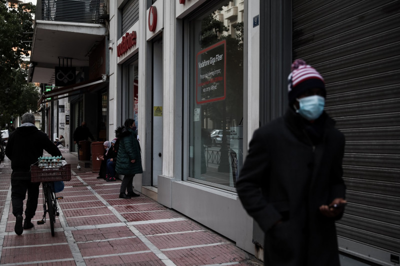 «Βαριά ασθενής» η Αττική, τα μισά κρούσματα ξανά στο λεκανοπέδιο - «Βράζει» το κέντρο της Αθήνας