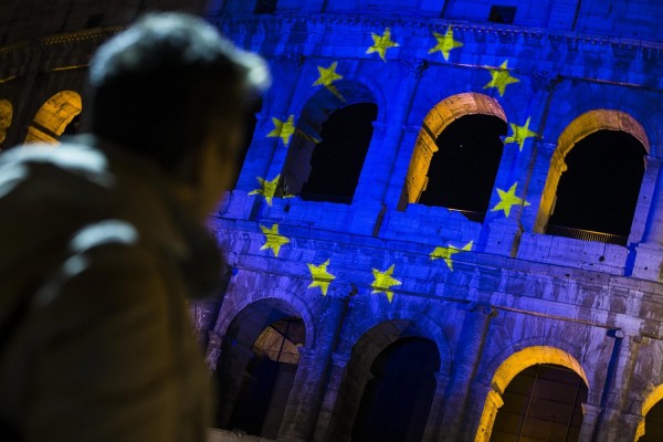 Η Ρώμη απορρίπτει έκτακτα οικονομικά μέτρα
