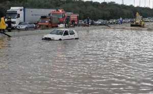 Βαρύς ο &quot;φόρος&quot; για πλημμυρικά φαινόμενα και αποφράξεις στην Ελλάδα