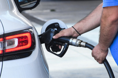 Ο πληθωρισμός «κατάπιε» το επίδομα βενζίνης