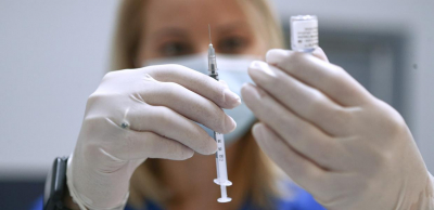 Καθημερινά sms «υπενθύμισης» εμβολιασμού σε ανεμβολίαστους θα στέλνει το Υπουργείο Υγείας