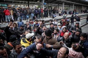 Γάλλος ΥΠΕΣ στον Κουμουτσάκο: Η Γαλλία στο πλευρό της Ελλάδας για την αντιμετώπιση του μεταναστευτικού
