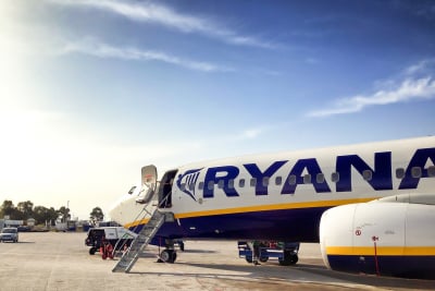 Δεκάδες αεροπλάνα καθηλωμένα στο έδαφος λόγω απεργίας στη Ryanair