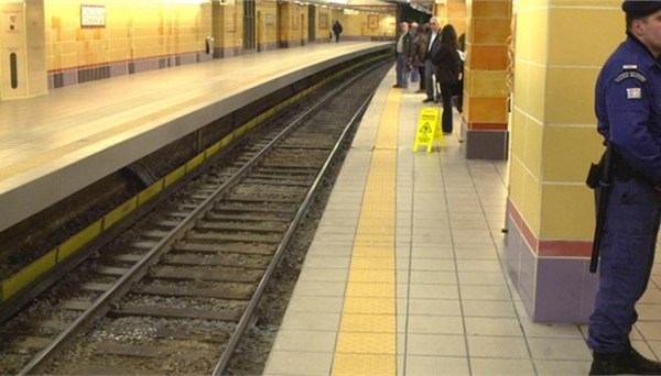 Ανδρας αυτοκτόνησε στο σταθμό ΗΣΑΠ της Ομόνοιας - Κλειστός ο σταθμός