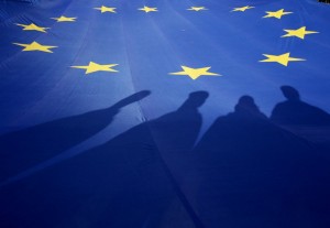 ΕΕ-ΗΠΑ: Η Ε.Επιτροπή περιμένει το πλάνο των ΗΠΑ για να εξαιρεθεί από τους δασμούς