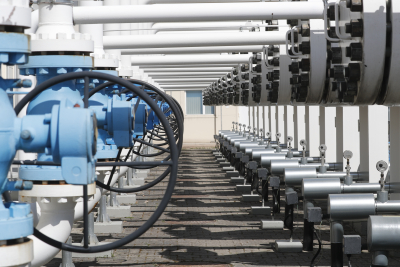 Η Gazprom «κλείνει» το αέριο προς την Ευρώπη, η ΕΕ ψάχνει λύση στο Αζερμπαϊτζάν και τα νοικοκυριά «τρέμουν»