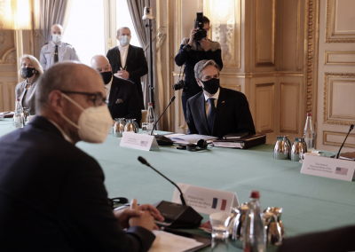 Σε εξέλιξη οι επαφές Γαλλίας-ΗΠΑ - Ψυχρό το κλίμα στο Παρίσι για τον Άντονι Μπλίνκεν