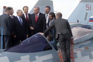 Ρωσία-Τουρκία: Στον Ερντογάν παρουσιάστηκε το «αόρατο» ρωσικό μαχητικό Su-57