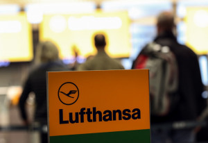 Κορονοϊός: Η Lufthansa ακυρώνει ακόμη 23.000 πτήσεις