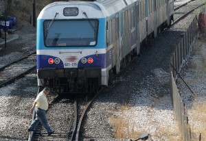 Εκτροχιασμός αμαξοστοιχίας στο Μπράλο - Κλειστή η σιδηροδρομική γραμμή Αθήνας-Θεσσαλονίκης