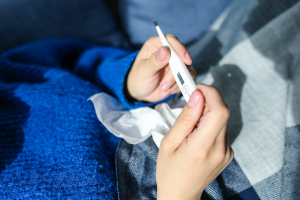 Κορονοϊός: Αυτός είναι ο κίνδυνος για ανεμβολίαστους που νοσούν ήπια