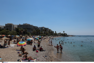 Ξεκινάει πολυήμερος καύσωνας στην Ελλάδα, θερμοκρασίες «καμίνι» σε όλη τη χώρα