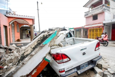 Τραγωδία δίχως τέλος στην Αϊτή: Σχεδόν 2.000 οι νεκροί από τον σεισμό (βίντεο, εικόνες)