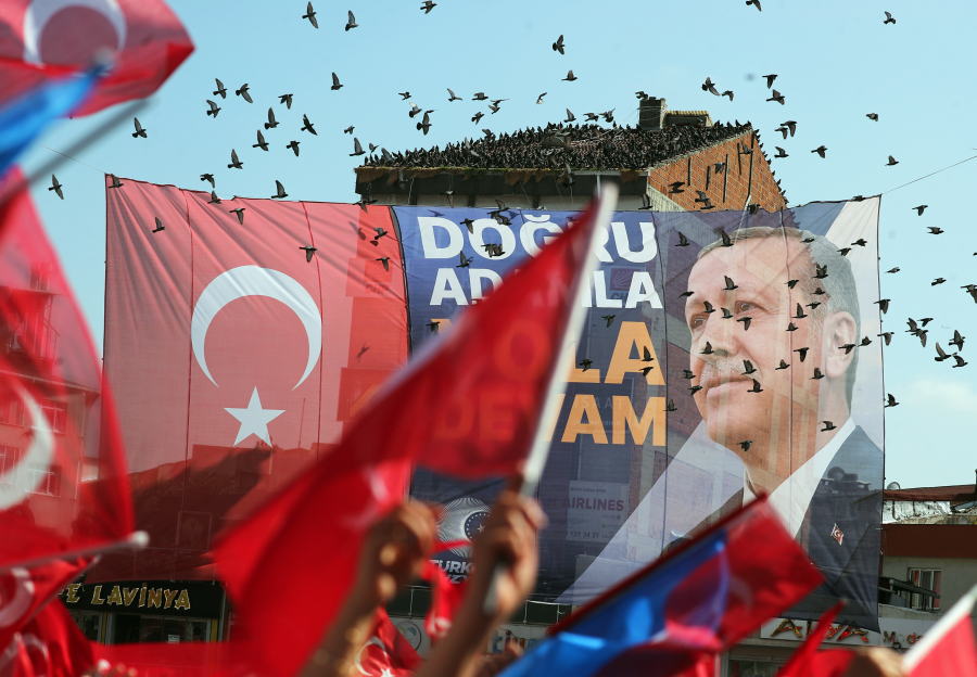 Εκλογές Τουρκία: «Κλείδωσε» η νίκη Ερντογάν, επανεκλέγεται πρόεδρος για πέντε χρόνια - Άρχισαν να τον συγχαίρουν