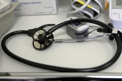 Προσωπικός γιατρός: Προσεχώς εγγραφή χωρίς κινητό, όλο το πιο κοντά το «πέναλτι»